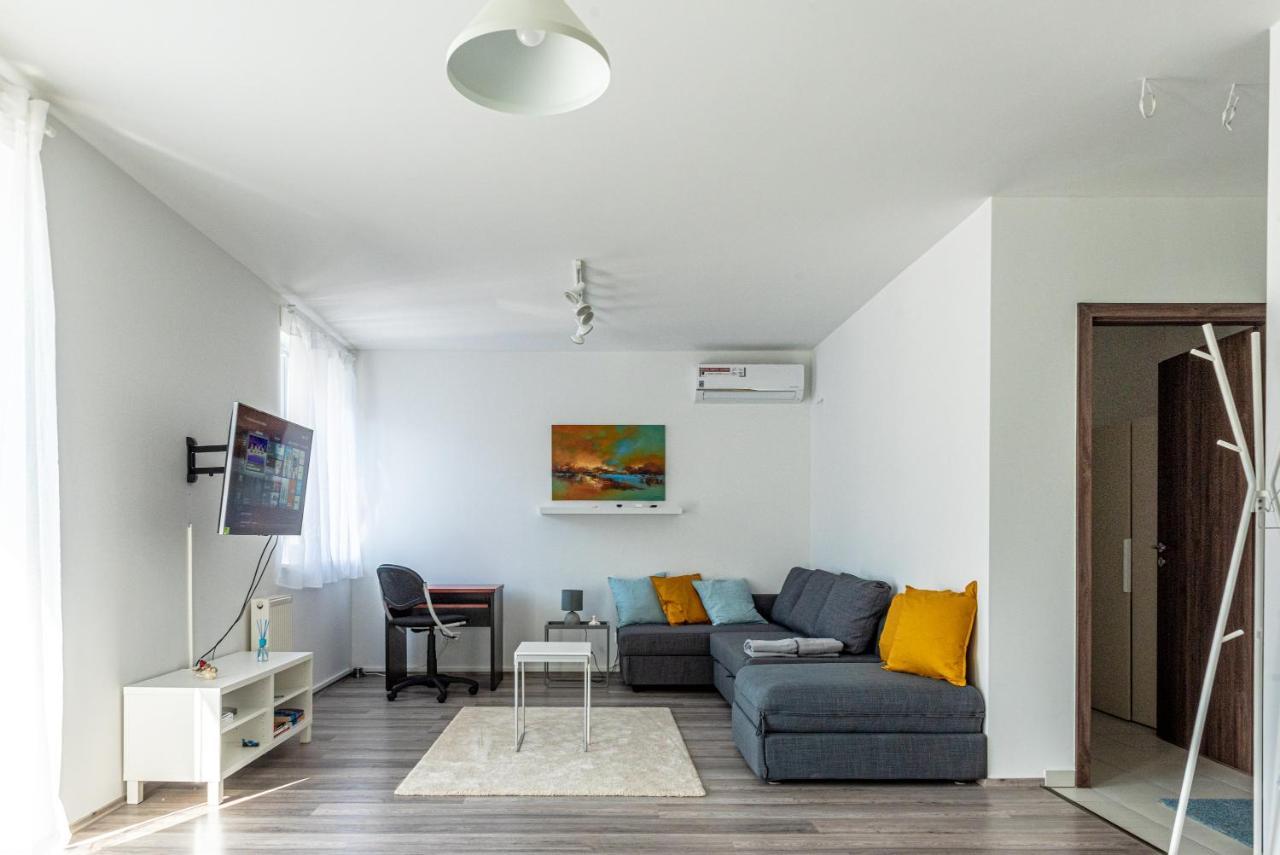Amphora Luxury Apartment With Free Private Parking And Cozy Balcony Budapesta Exterior foto