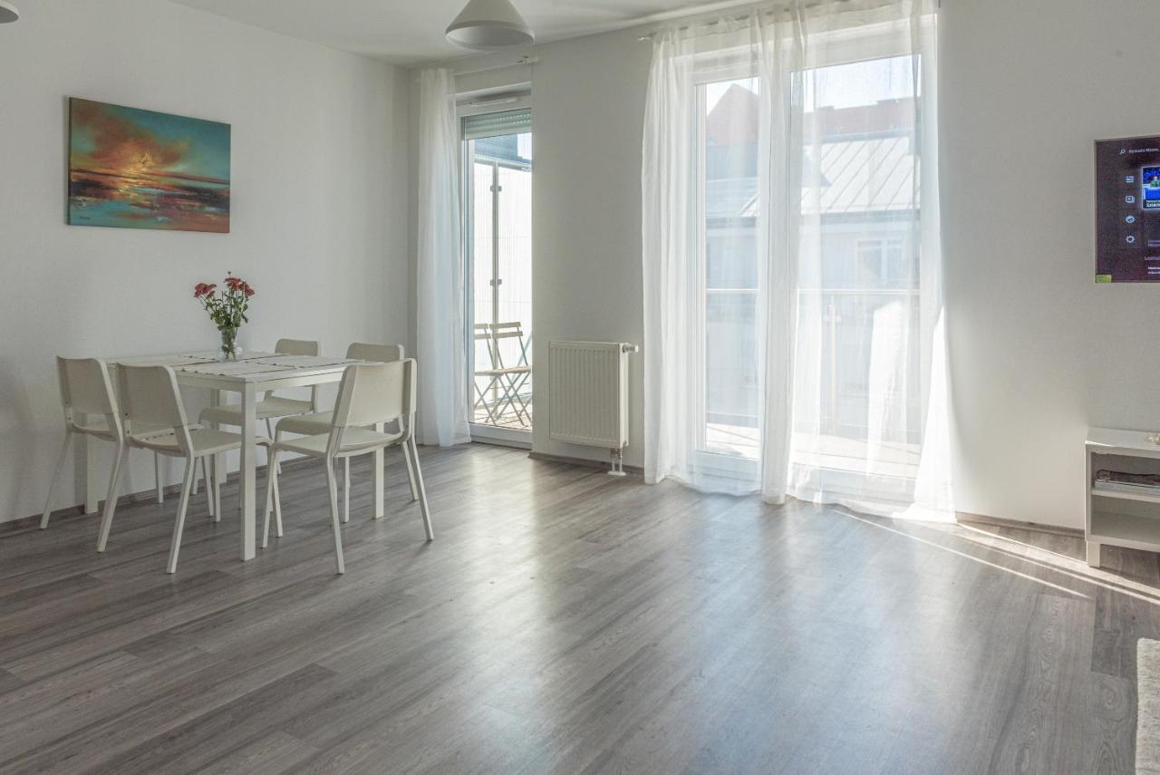 Amphora Luxury Apartment With Free Private Parking And Cozy Balcony Budapesta Exterior foto