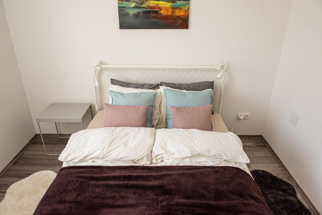 Amphora Luxury Apartment With Free Private Parking And Cozy Balcony Budapesta Exterior foto