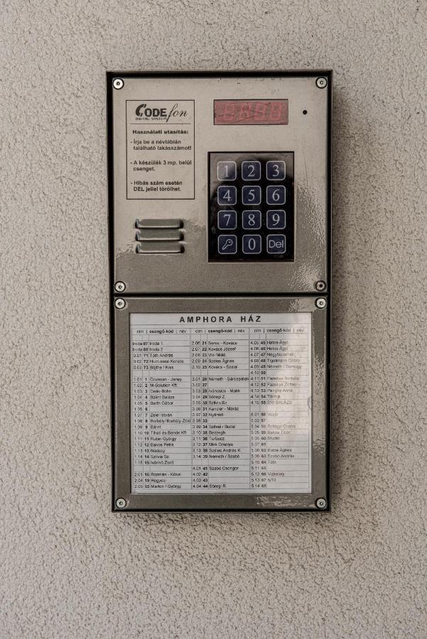Amphora Luxury Apartment With Free Private Parking And Cozy Balcony Budapesta Exterior foto