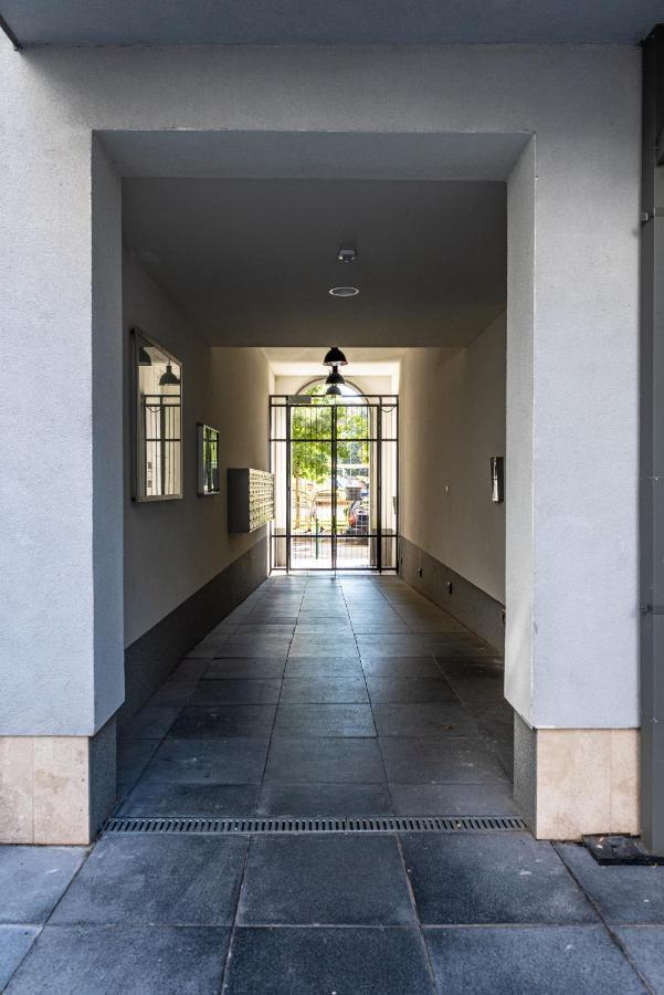 Amphora Luxury Apartment With Free Private Parking And Cozy Balcony Budapesta Exterior foto